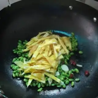 Make Bean fried eggs step 5