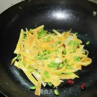 Make Bean fried eggs step 6