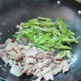 Make Pepper scrawny meat step 2
