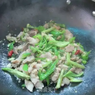 Make Pepper scrawny meat step 4