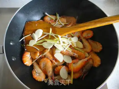 Make Garlic Shrimp step 4