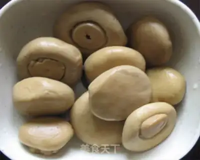 Make Butter mushroom soup step 0