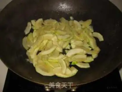 Make Pepper choppers and sauerkraut step 2