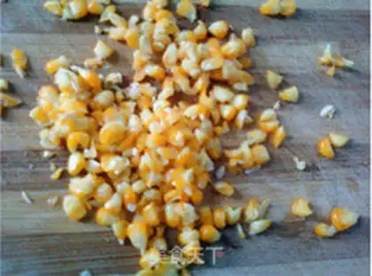 Make Corn ham omelet step 1