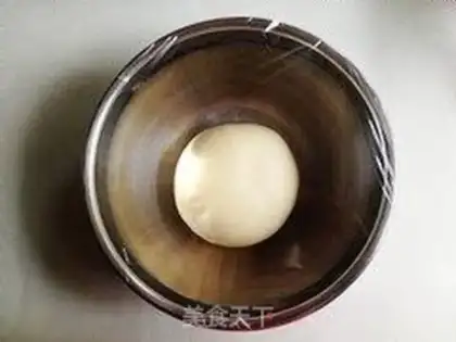Make caterpillar bread step 1