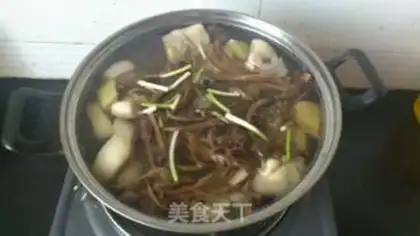 Make Two mushrooms and ducks step 1