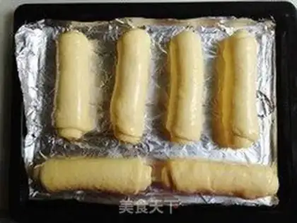 Make caterpillar bread step 12