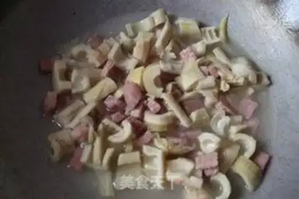 Make Ham-ass-fried eggs step 6