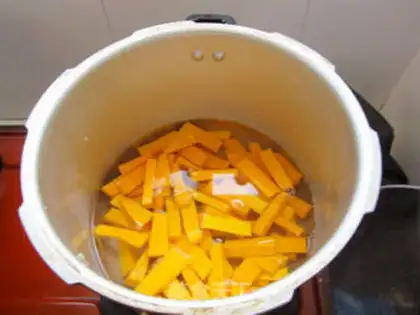 Make Pumpkin step 1