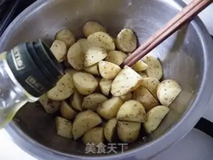 Make Black pepper, little potatoes step 5