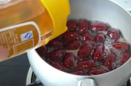 Make Honey-juice red dates step 3