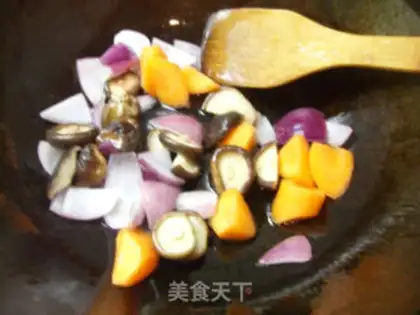 Make Curry potato chicken step 4