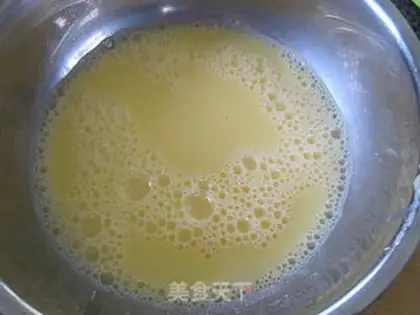 Make The eggs are fried step 2