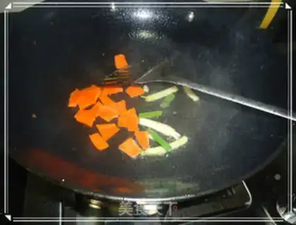 Make Black-mucked chicken step 1