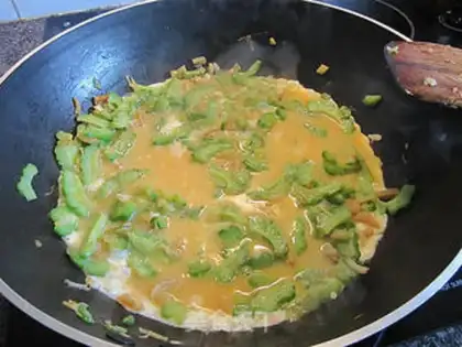 Make The eggs are fried step 7