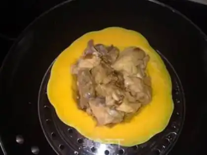 Make Pumpkin steamed chicken step 6