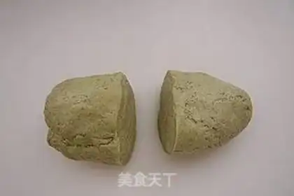 Make Green tea two-coloured rolls step 6