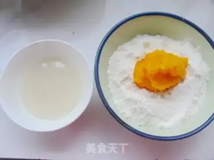 Make Pumpkin roll step 1