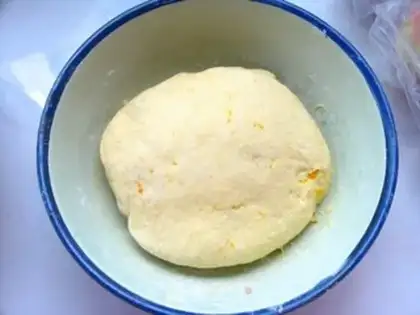Make Pumpkin roll step 2