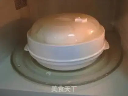 Make A nice white roll step 6