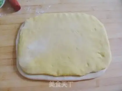 Make Pumpkin roll step 6