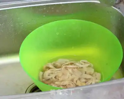 Make Sour duck sausage step 0