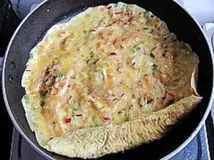 Make Korean egg rolls step 4