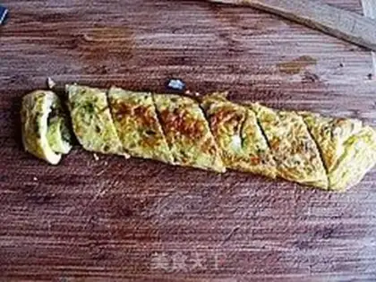 Make Korean egg rolls step 7