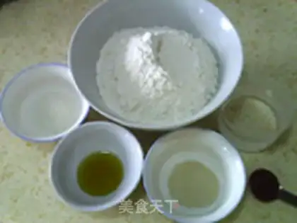 Make Red bicolor buns step 0