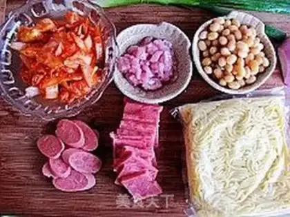 Make Korean army soup step 2