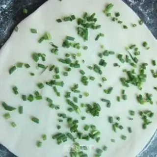 Make Onion roll step 4