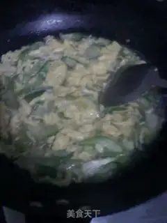 Make Autumn silk melon egg soup step 5