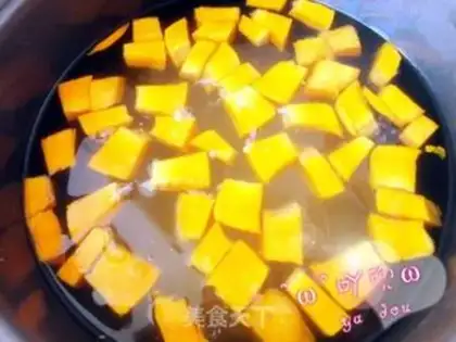 Make Pumpkin porridge step 1
