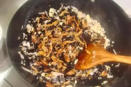 Make Doudou mushroom sauce step 8