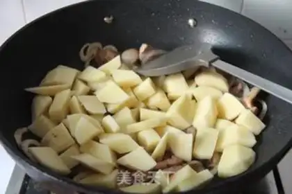Make Onion potatoes step 4