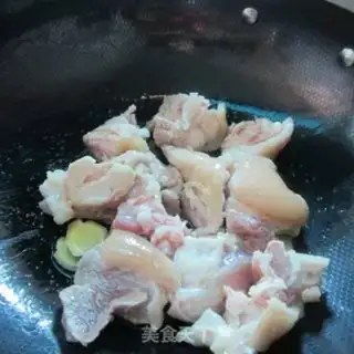 Make Black Beans Steaming Pigfoot step 3