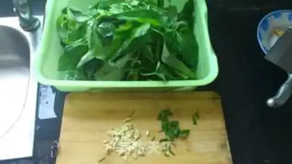 Make Garlic cabbage step 0