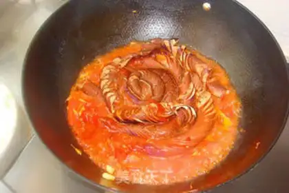 Make Spicy sauce and cheese step 3