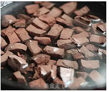 Make Smelting duck blood soup step 1