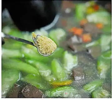 Make Smelting duck blood soup step 4
