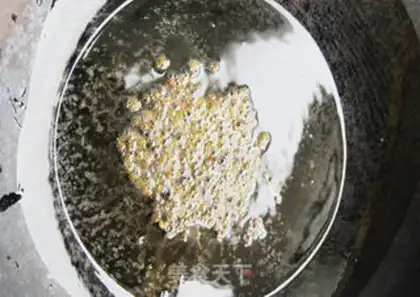 Make Pour some ginger chicken step 7