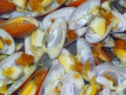 Make Fans steaming clams step 5