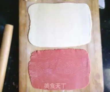 Make Rose curvature, two-coloured buns step 5