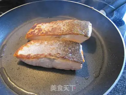 Make Fried salmon step 4