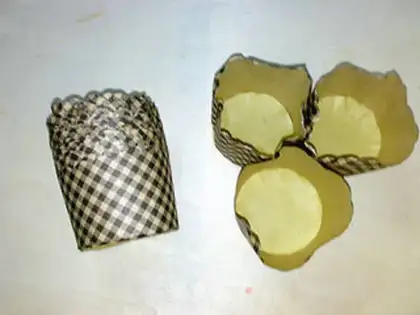Make Paper cups for Mexico step 2
