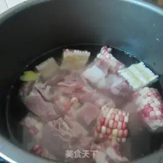 Make Corn ribs soup step 2