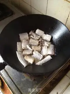 Make Red-fried fish step 1