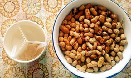 Make Five saline peanuts step 2