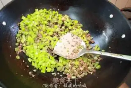 Make Four seasons of bean roast beef step 6