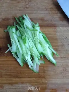 Make Korean sauce with cold noodles step 2